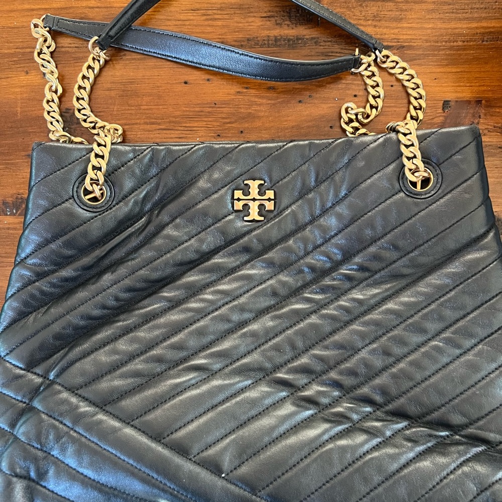 Tory Burch Black Quilted Shoulder Bag with Gold Chain
Kira Chevron Tote